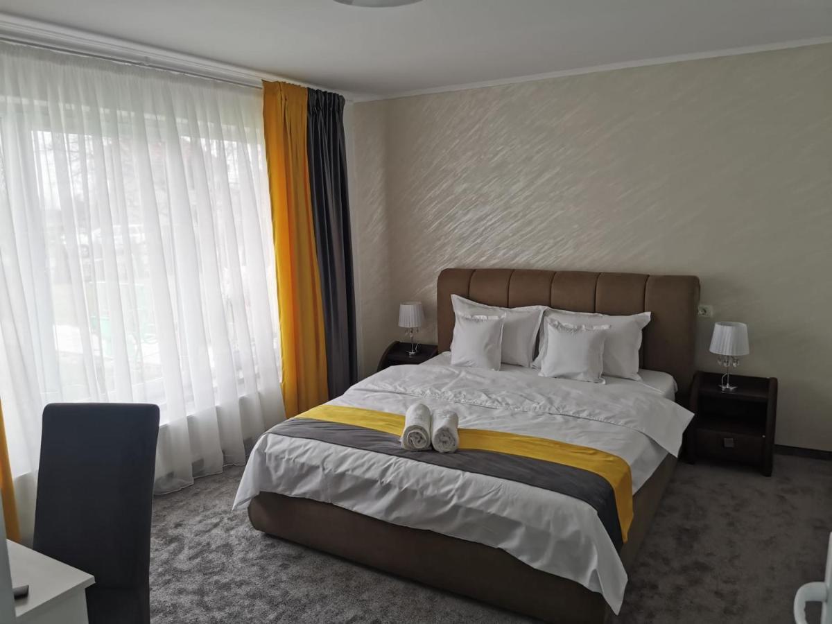 Casa Sonia Hotel Zsilvásárhely Kültér fotó