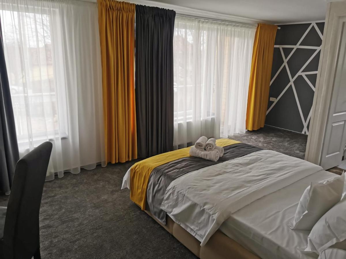 Casa Sonia Hotel Zsilvásárhely Kültér fotó